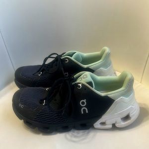 On Cloud Cloudflyer - W7